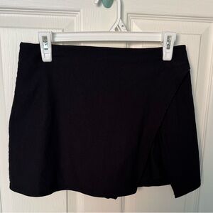 American Threads Chic Black Mini Skort
